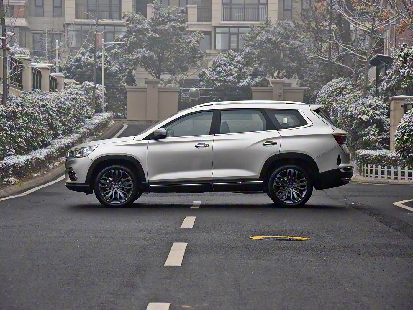 Jetour X90